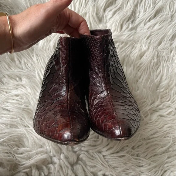 Balenciaga Brown Python Snake Leather Pointed Toe Heeled Ankle Bootie Size 39 - Picture 4 of 11